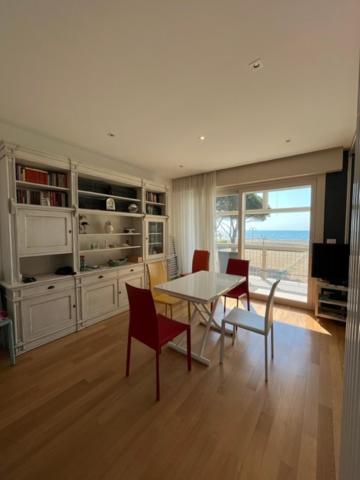 Appartamento Frontemare Da Michi E2 Lido di Jesolo Buitenkant foto